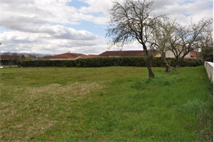 terrain à la vente -   01090  MONTMERLE SUR SAONE, surface 1087 m2 vente terrain - UBI484392731